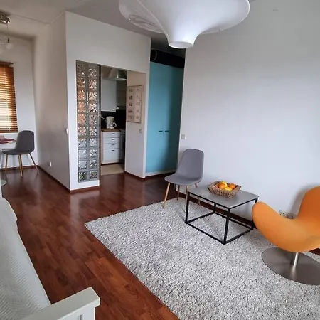 Cozy In For 2 With Own Sauna,balcony And A Free Parking 탐페레